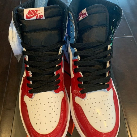 Jordan 1 Mid Fearless UNC/CHI - Picture 4 of 4